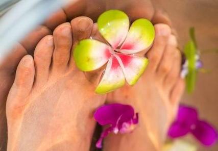 Fussreflexzonenmassage-Thai Massage-Worblaufen-Ittigen-Zollikofen-Bern-Massage--Entspannen-Massieren-Geniessen-Erholen